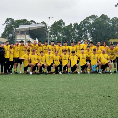 Campeões Distritais em Sub-17 e Sub-16 