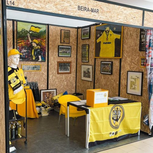 FEIRA DE MARÇO VESTIDA DE "AURI-NEGRO"!