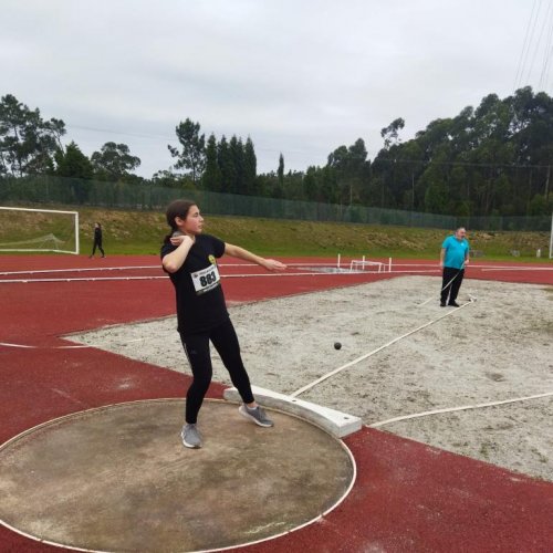 Formação "Auri-Negra" com resultados no Luso