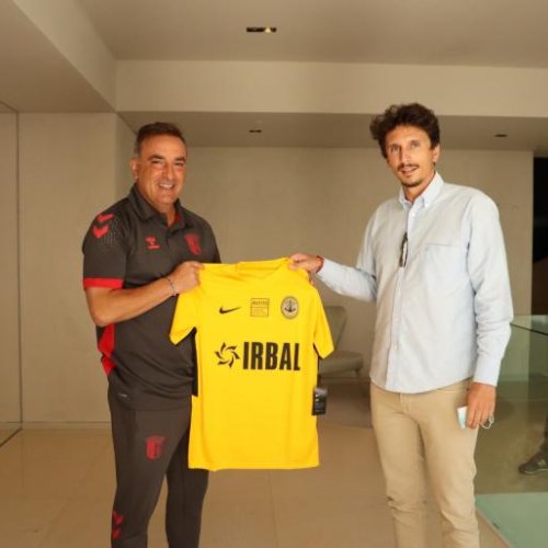 Homenagem a Carlos Carvalhal