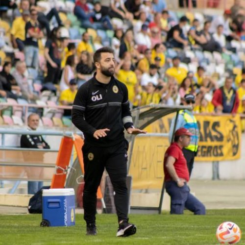 Miguel Valença continua como técnico do SC Beira-Mar