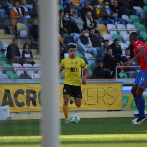 SC Beira-Mar venceu Águeda (2-0) e segue mais líder da zona Sul