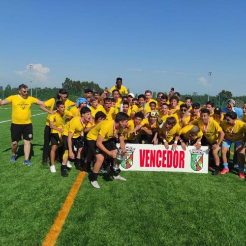 Sub-19 conquistam Taça Distrital!
