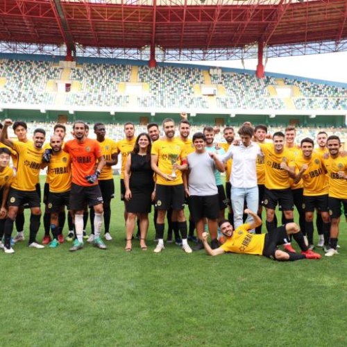 Troféu "Paixão Auri-Negra" ficou em casa