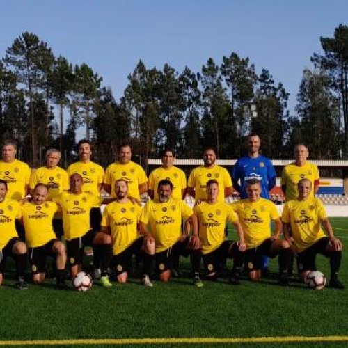 Veteranos golearam em Leiria