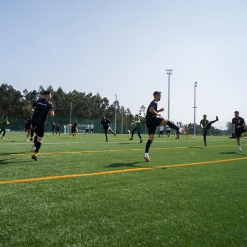 Vitória SC B "apadrinha" apresentação do SC Beira-Mar 