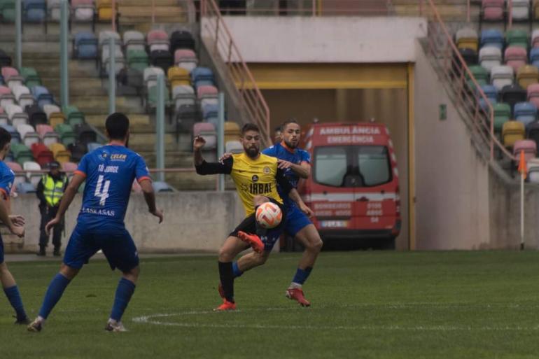 Eficácia do Rebordosa ditou leis na primeira derrota da época
