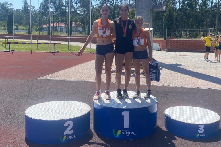 Laura Bento Bi-Campeã distrital de Atletismo Sub-18