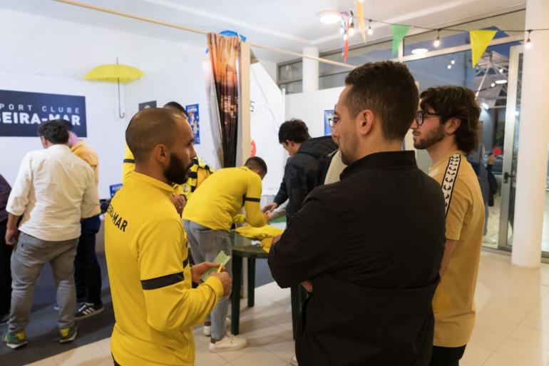 Plantel Sénior distribuiu convites na Feira de Março